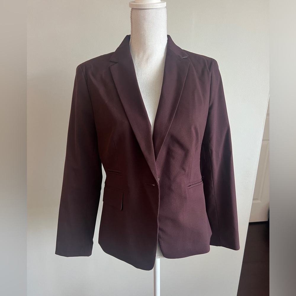 2 pc skirt suit